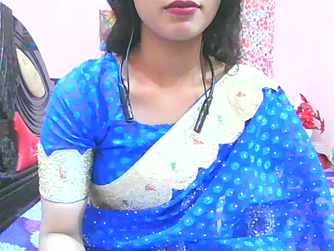 Snapshot of night_queeen7 chatting on November 19, 2025, 7:36 pm night queeen7 online show from November 19, 2025, 7:36 pm