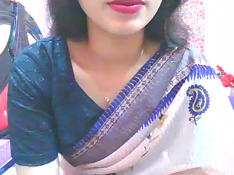 Snapshot of night_queeen7 chatting on December 3, 2025, 12:07 am night queeen7 online show from December 3, 2025, 12:07 am