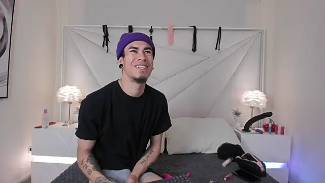 conjuring  online show from November 18, 2025, 3:12 am