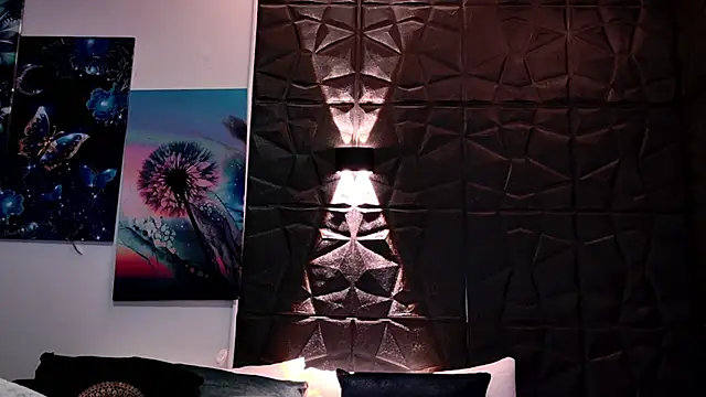 Hurrem99 online show from December 2, 2025, 8:04 pm