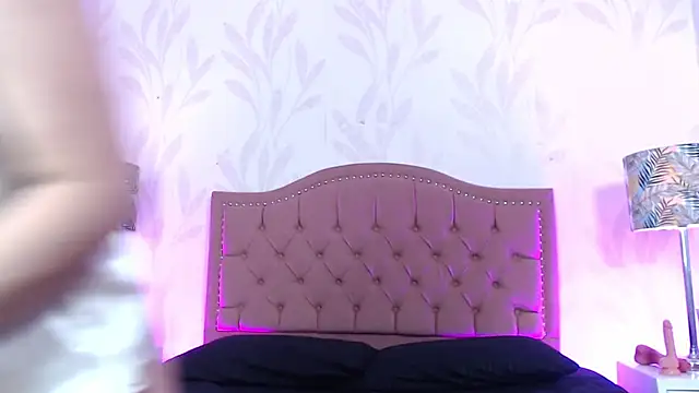 IssisLancaster online show from October 26, 2025, 1:50 pm