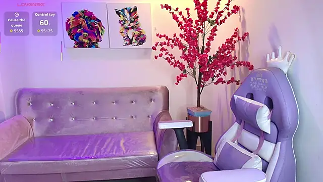 Snapshot of Summer_miller chatting on November 26, 2025, 11:44 am Summer miller online show from November 26, 2025, 11:44 am