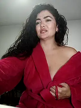 tutisex  online show from October 22, 2025, 4:35 am