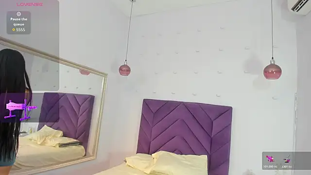 Nahomycarterr online show from November 15, 2025, 7:43 pm