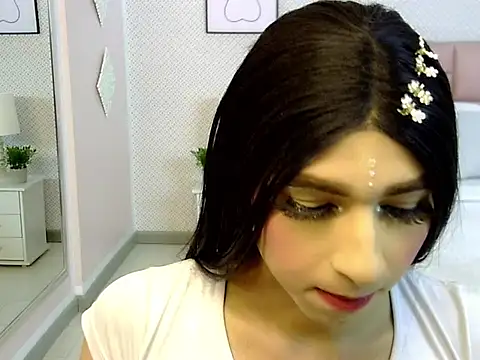 Snapshot of Luna_LaFontaine chatting on October 9, 2025, 12:14 pm Luna LaFontaine online show from October 9, 2025, 12:14 pm