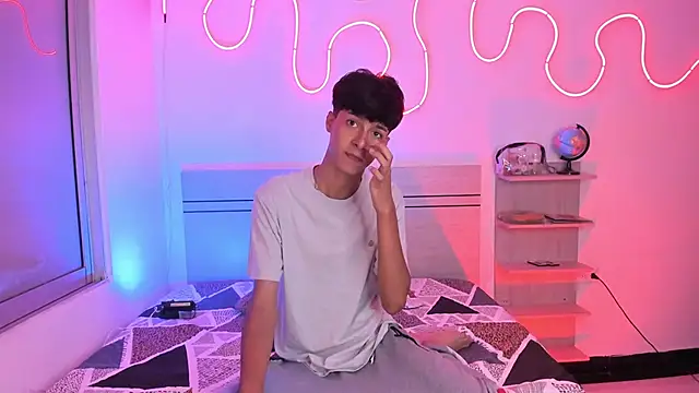 Snapshot of luccas_ferreira chatting on October 27, 2025, 7:07 pm luccas ferreira online show from October 27, 2025, 7:07 pm