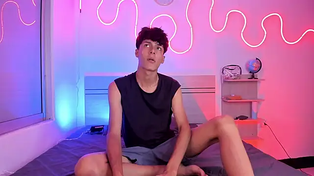 Snapshot of luccas_ferreira chatting on October 28, 2025, 7:16 pm luccas ferreira online show from October 28, 2025, 7:16 pm