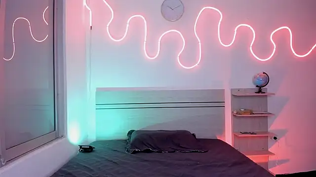 Snapshot of luccas_ferreira chatting on November 14, 2025, 7:23 pm luccas ferreira online show from November 14, 2025, 7:23 pm