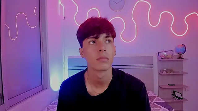 Snapshot of luccas_ferreira chatting on November 26, 2025, 8:21 pm luccas ferreira online show from November 26, 2025, 8:21 pm