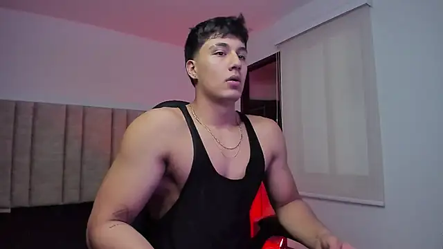 Snapshot of CHRIS_MORGAN1 chatting on October 24, 2025, 5:15 am CHRIS MORGAN1 online show from October 24, 2025, 5:15 am