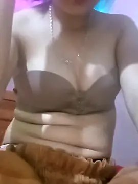  TranThao 05 online show from October 13, 2025, 2:39 pm