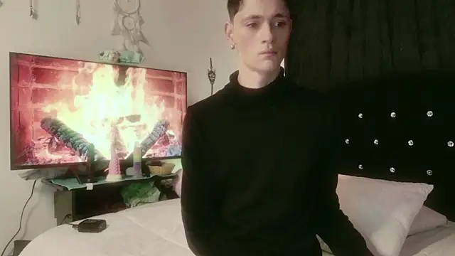 Tyler cat online show from November 2, 2025, 3:03 pm