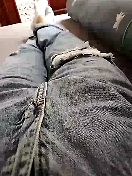 Lili 2love online show from October 28, 2025, 1:09 am