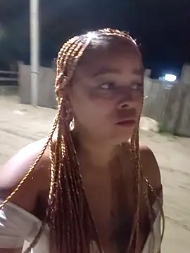 Snapshot of bella_exotichot_ chatting on October 12, 2025, 1:59 am bella exotichot  online show from October 12, 2025, 1:59 am