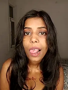 zoya your online show from October 11, 2025, 3:21 pm