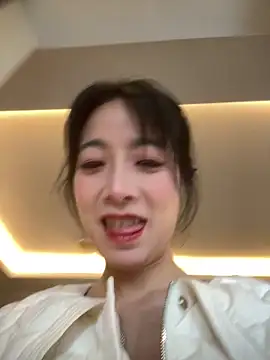 yourkeer online show from November 23, 2025, 6:13 am