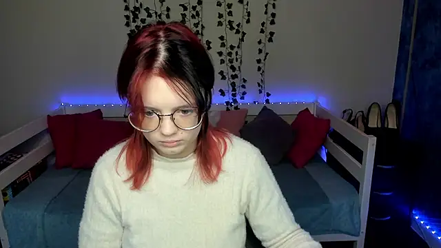 shy elina01 online show from November 21, 2025, 10:36 am