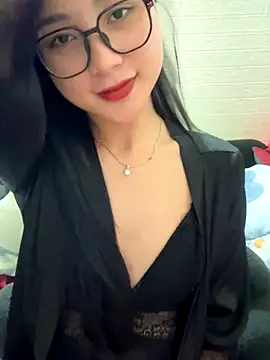 Linh5790 online show from November 4, 2025, 12:15 pm