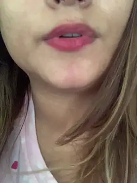 Snapshot of hottylover03 chatting on October 11, 2025, 9:41 am hottylover03 online show from October 11, 2025, 9:41 am