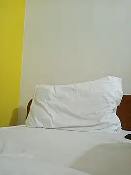 Snapshot of golugulu2024 chatting on November 15, 2025, 10:23 am golugulu2024 online show from November 15, 2025, 10:23 am