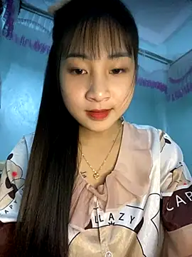 banlinh004 online show from November 14, 2025, 1:10 pm