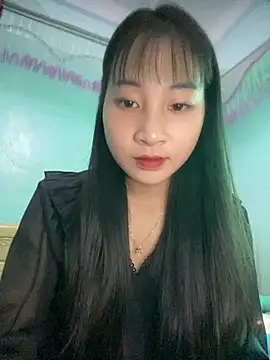 banlinh004 online show from November 16, 2025, 5:57 am