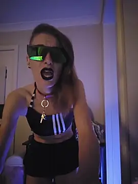 lonely Cosplay chick online show from December 19, 2025, 4:03 pm