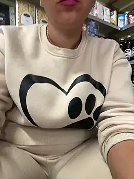 Snapshot of Daiana_Andra chatting on October 11, 2025, 8:35 am Daiana Andra online show from October 11, 2025, 8:35 am