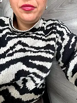 Snapshot of Daiana_Andra chatting on October 30, 2025, 10:06 am Daiana Andra online show from October 30, 2025, 10:06 am