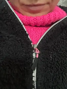 Snapshot of Daiana_Andra chatting on November 24, 2025, 8:14 am Daiana Andra online show from November 24, 2025, 8:14 am