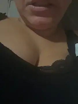 Snapshot of Daiana_Andra chatting on December 1, 2025, 2:11 pm Daiana Andra online show from December 1, 2025, 2:11 pm