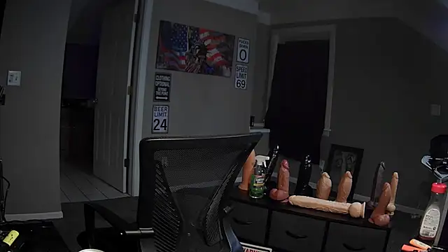 Snapshot of Michigan9000 chatting on October 23, 2025, 5:29 am Michigan9000 online show from October 23, 2025, 5:29 am