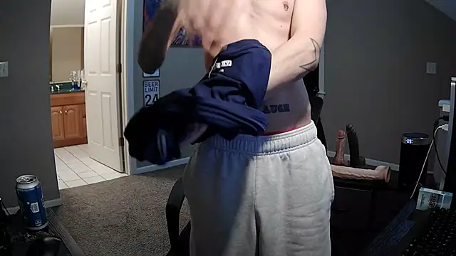 Snapshot of Michigan9000 chatting on November 24, 2025, 2:55 am Michigan9000 online show from November 24, 2025, 2:55 am