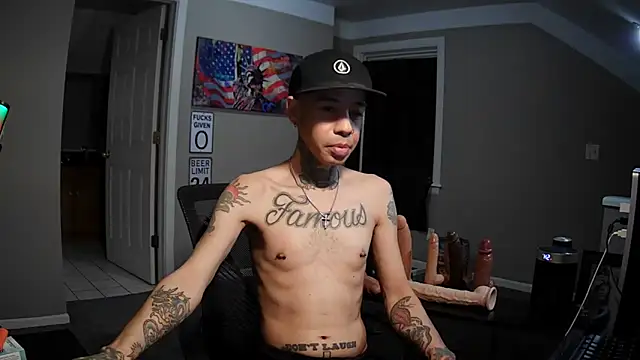 Snapshot of Michigan9000 chatting on December 14, 2025, 10:25 pm Michigan9000 online show from December 14, 2025, 10:25 pm