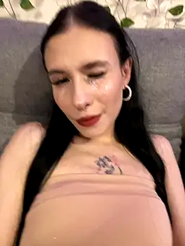 Kisa-Lisa  online show from October 31, 2025, 8:21 pm