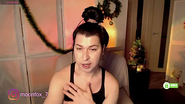 Snapshot of micromouse_mo chatting on December 31, 2024, 11:53 am micromouse mo online show from December 31, 2024, 11:53 am