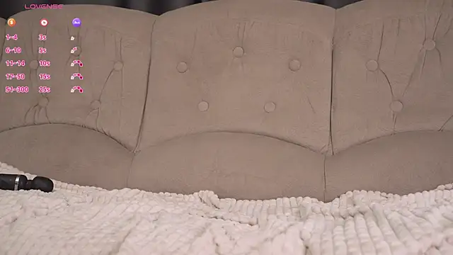 Snapshot of RanyThomson chatting on October 5, 2025, 5:44 pm RanyThomson online show from October 5, 2025, 5:44 pm