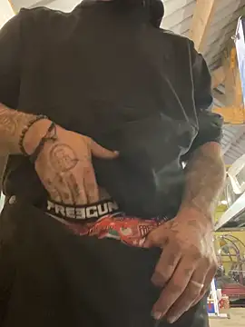 ju8870 online show from November 3, 2025, 2:51 pm