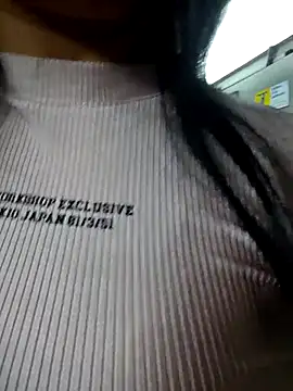 Snapshot of shannon_kinne_ chatting on November 15, 2025, 10:45 am shannon kinne online show from November 15, 2025, 10:45 am