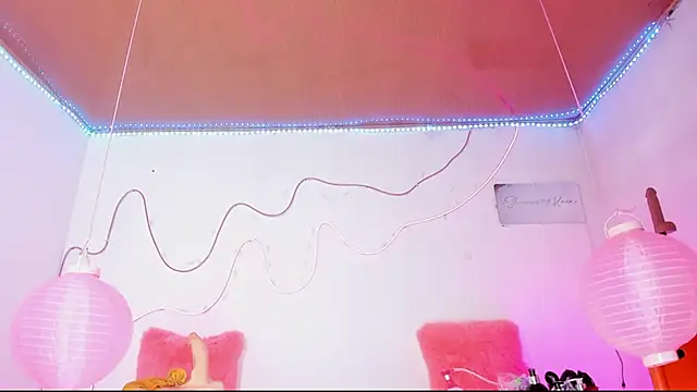 Snapshot of shannon_kinne_ chatting on December 3, 2025, 6:39 pm shannon kinne online show from December 3, 2025, 6:39 pm