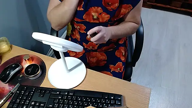 Ledi Catherin online show from November 3, 2025, 10:53 pm