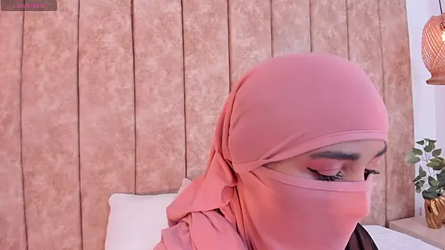 Snapshot of _alishaa_c chatting on October 22, 2025, 9:14 pm alishaa c online show from October 22, 2025, 9:14 pm