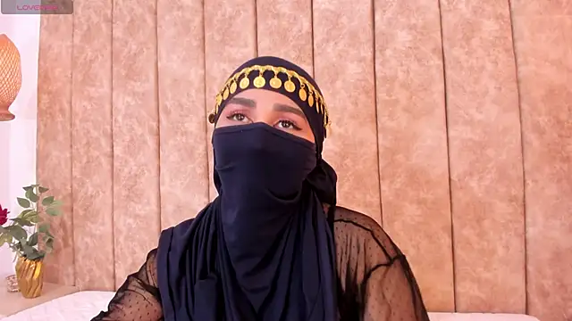 Snapshot of _alishaa_c chatting on November 15, 2025, 2:20 am alishaa c online show from November 15, 2025, 2:20 am