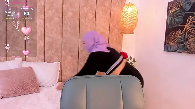 Snapshot of _alishaa_c chatting on December 5, 2025, 4:10 am alishaa c online show from December 5, 2025, 4:10 am