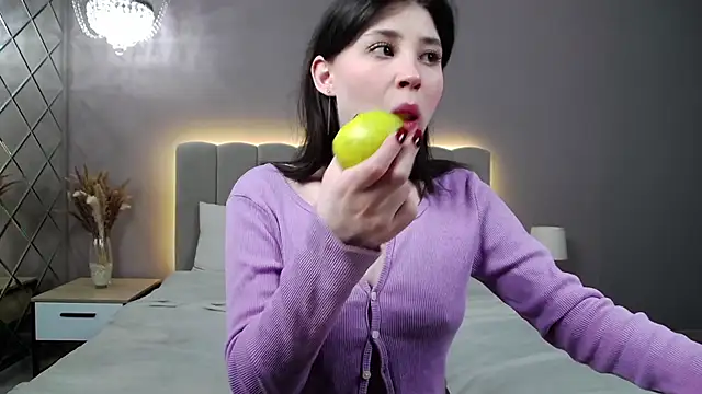 Snapshot of DianaMello chatting on November 21, 2025, 4:00 am DianaMello online show from November 21, 2025, 4:00 am