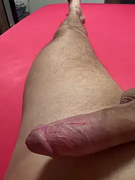 Snapshot of GiNo_93 chatting on November 7, 2025, 5:07 am GiNo 93 online show from November 7, 2025, 5:07 am