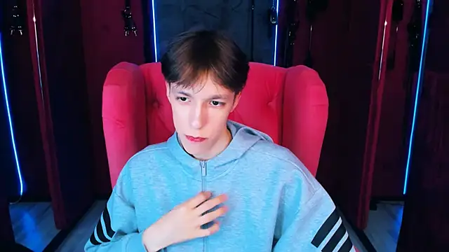 Snapshot of MarkBranston chatting on November 3, 2025, 11:11 am MarkBranston online show from November 3, 2025, 11:11 am