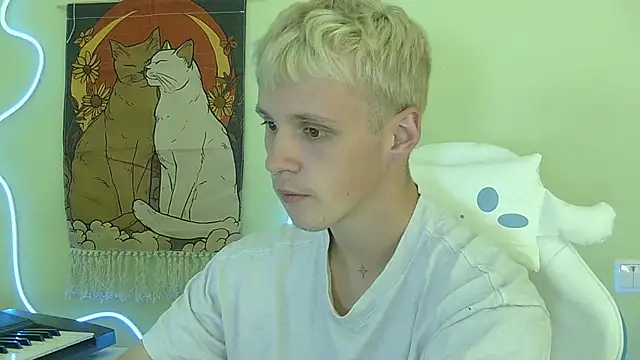  Timmy Boy  online show from October 3, 2025, 8:06 pm