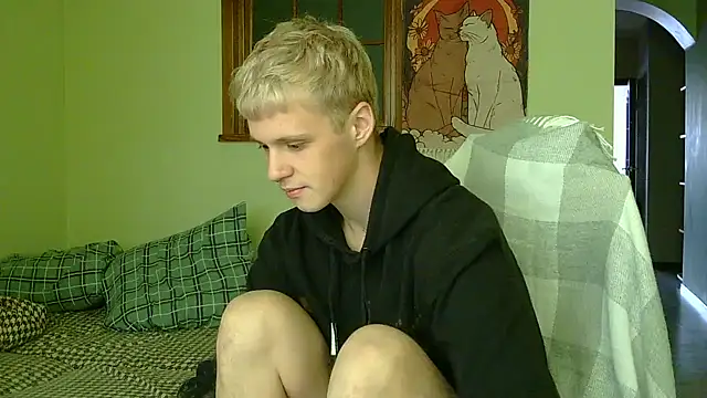  Timmy Boy  online show from October 12, 2025, 7:18 am