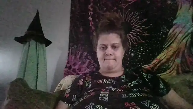 october1992xx online show from October 29, 2025, 12:29 pm